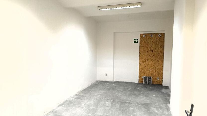 Pronájem kanceláře, České Budějovice - České Budějovice 3, Kubatova, 498 m2