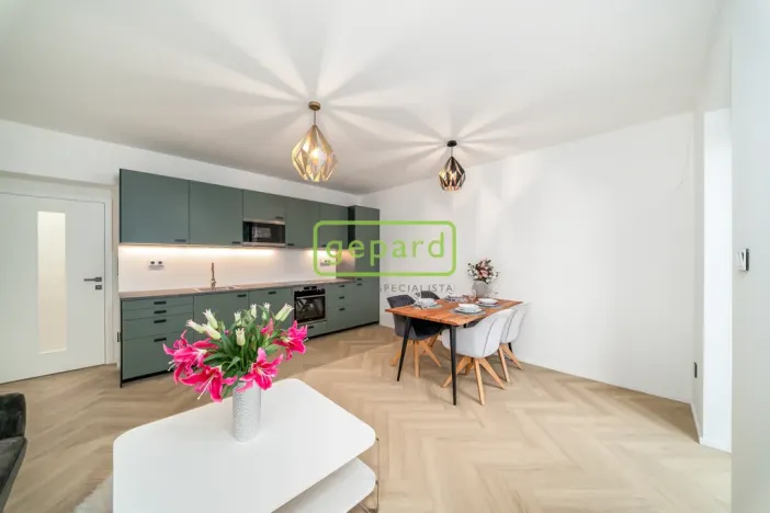 Prodej bytu 3+kk, Praha - Bohnice, V Zámcích, 89 m2