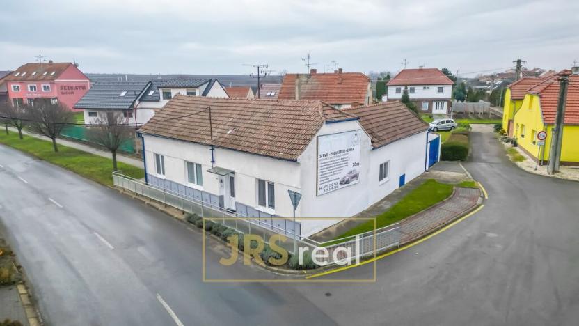 Prodej rodinného domu, Velké Bílovice, 204 m2