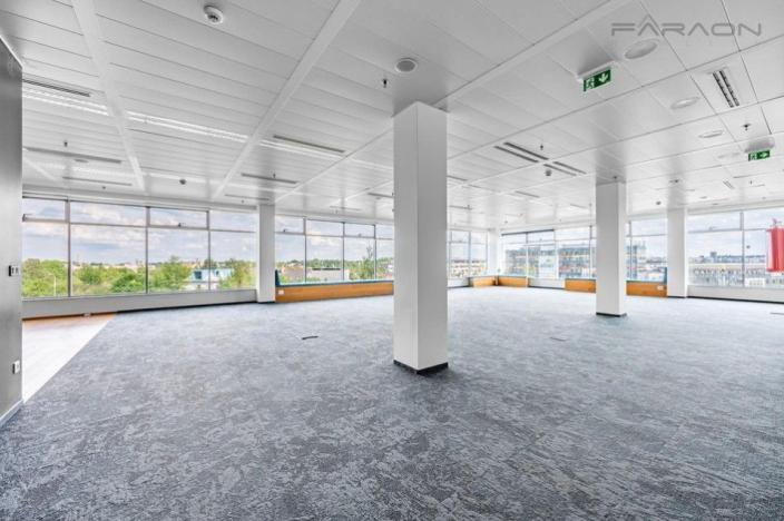Pronájem kanceláře, Praha - Stodůlky, Bucharova, 924 m2