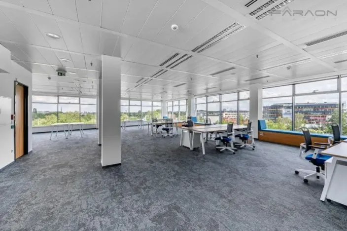 Pronájem kanceláře, Praha - Stodůlky, Bucharova, 924 m2