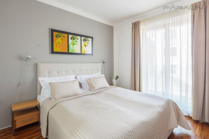 Pronájem bytu 2+kk, Praha - Košíře, Holečkova, 45 m2