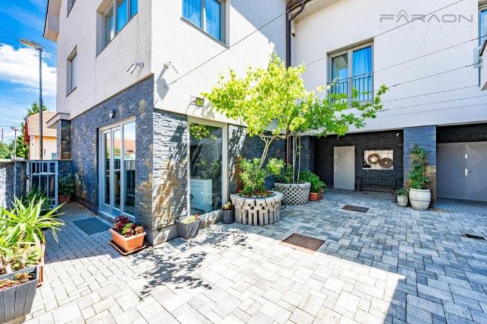 Prodej činžovního domu, Neratovice, Vojtěšská, 898 m2