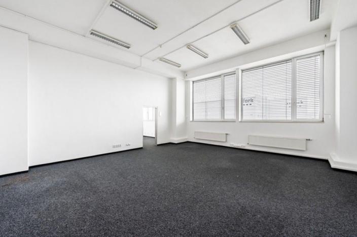 Pronájem kanceláře, Praha - Hostivař, Průmyslová, 351 m2