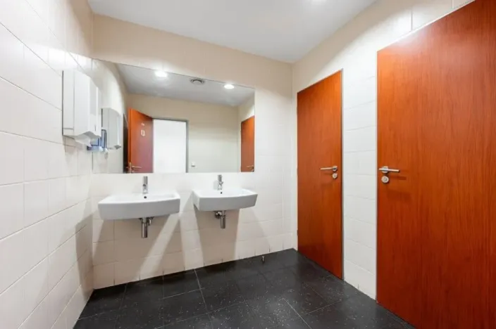 Pronájem kanceláře, Praha - Hostivař, Průmyslová, 351 m2