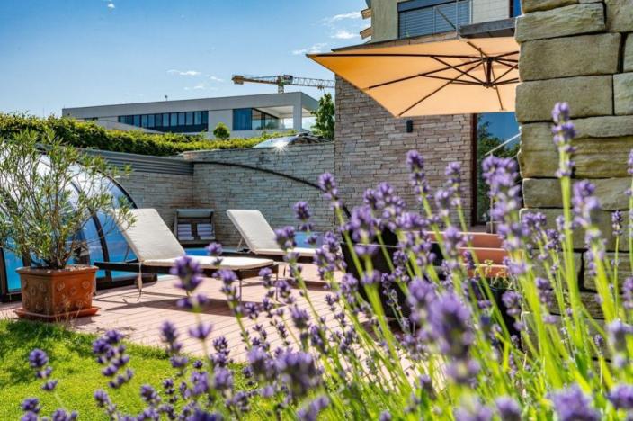 Prodej vily, Praha - Velká Chuchle, U bažantnice, 674 m2