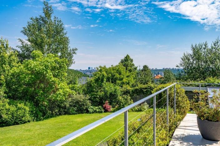 Prodej vily, Praha - Velká Chuchle, U bažantnice, 674 m2