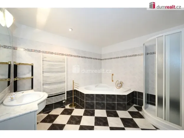 Prodej bytu 3+1, Praha - Košíře, náměstí Josefa Machka, 166 m2