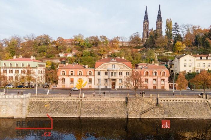 Prodej bytu 1+1, Praha - Vyšehrad, Rašínovo nábřeží, 67 m2