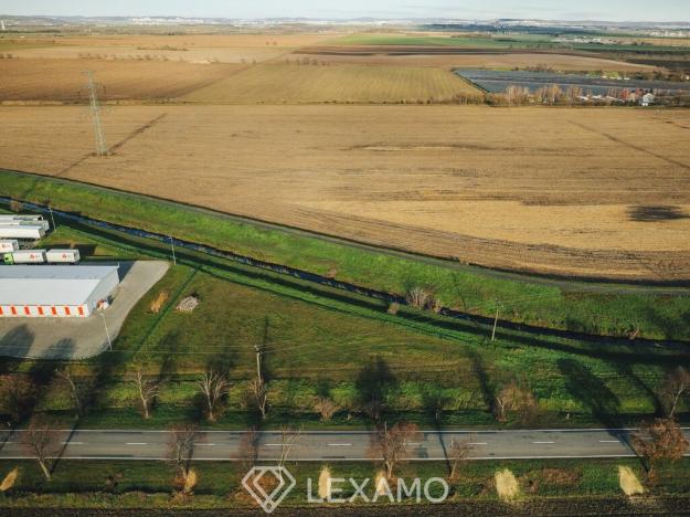 Prodej komerčního pozemku, Měnín, 3300 m2