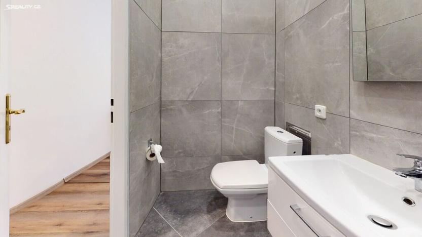 Prodej činžovního domu, Karlovy Vary, Lázeňská, 312 m2