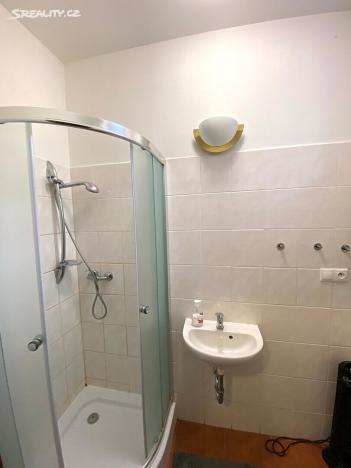 Prodej činžovního domu, Karlovy Vary, Kolmá, 444 m2