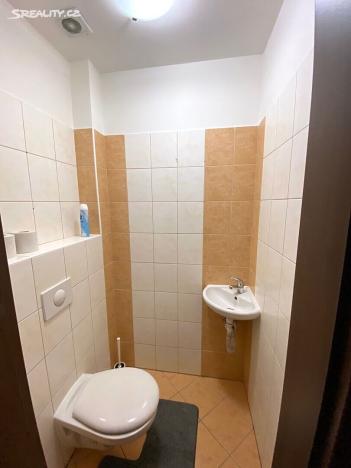 Prodej činžovního domu, Karlovy Vary, Kolmá, 444 m2