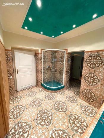 Prodej rodinného domu, Karlovy Vary, 1150 m2