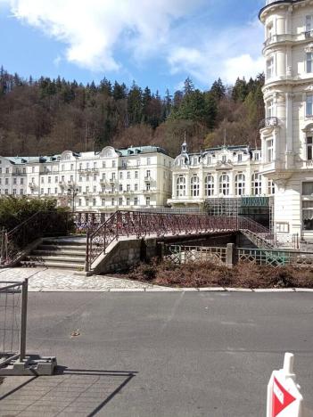 Prodej obchodního prostoru, Karlovy Vary, Mariánskolázeňská, 41 m2