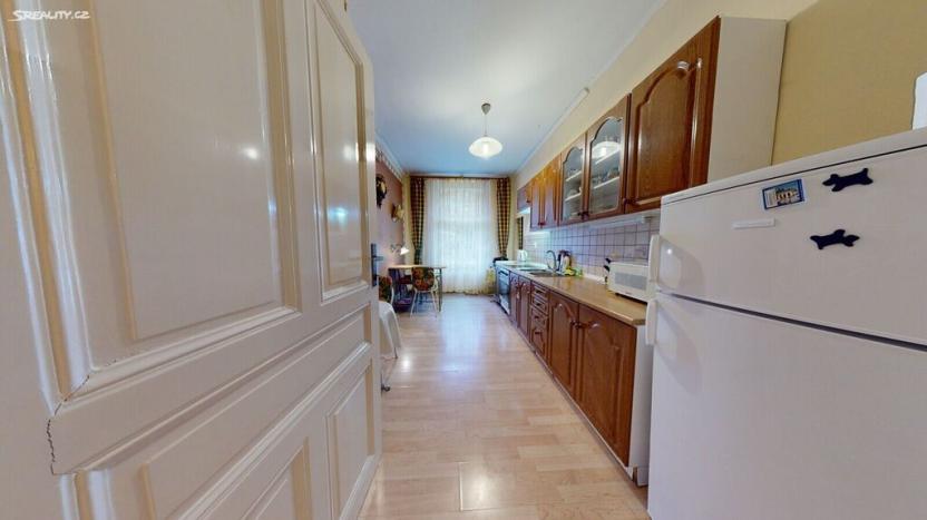 Prodej bytu 3+1, Karlovy Vary, Krále Jiřího, 89 m2