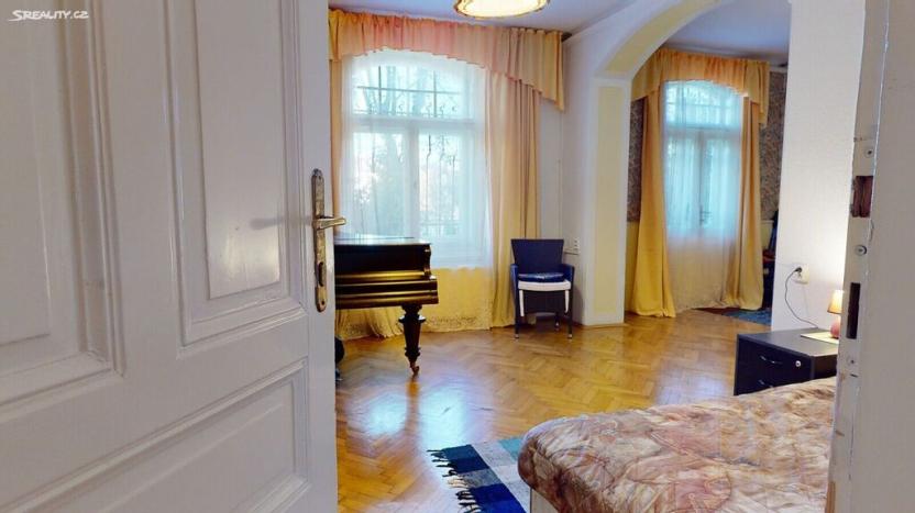 Prodej bytu 3+1, Karlovy Vary, Krále Jiřího, 89 m2