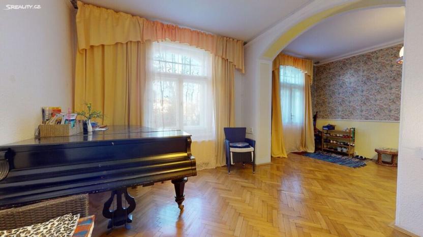 Prodej bytu 3+1, Karlovy Vary, Krále Jiřího, 89 m2