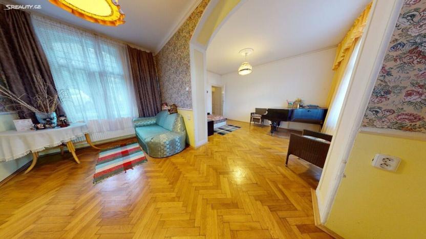 Prodej bytu 3+1, Karlovy Vary, Krále Jiřího, 89 m2