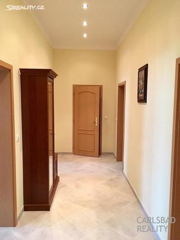 Prodej bytu 3+1, Karlovy Vary, nábřeží Jana Palacha, 91 m2