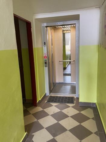 Prodej bytu 1+1, Karlovy Vary, I. P. Pavlova, 50 m2