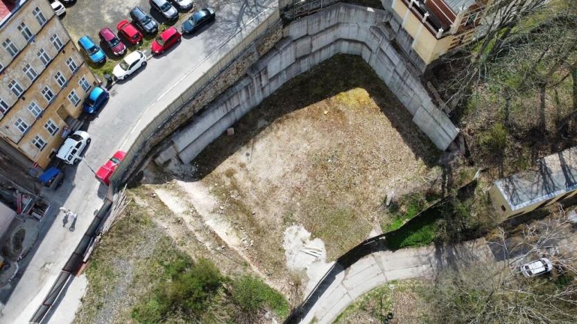 Prodej komerčního pozemku, Karlovy Vary, Hálkův vrch, 1340 m2