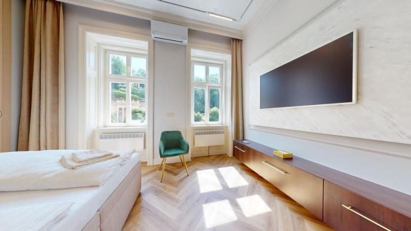 Prodej bytu 1+1, Karlovy Vary, Vřídelní, 42 m2