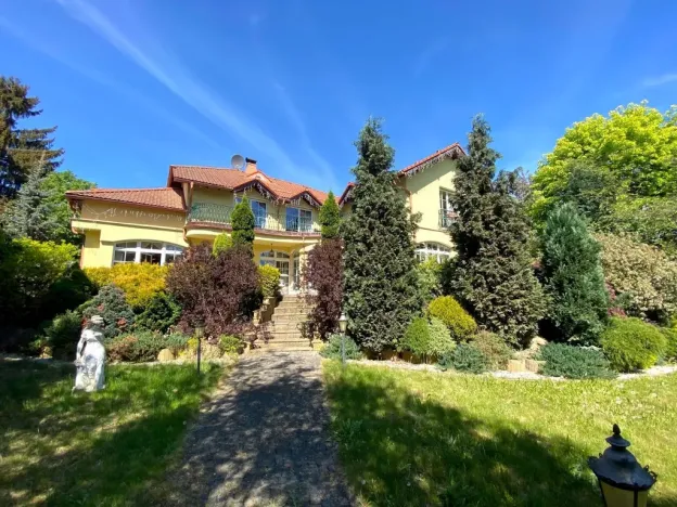 Prodej rodinného domu, Karlovy Vary - Stará Role, 760 m2