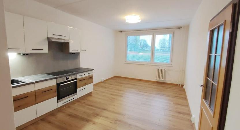 Pronájem bytu 2+kk, Praha - Hloubětín, Kardašovská, 47 m2