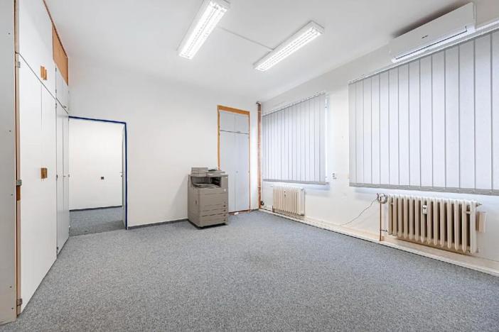 Pronájem kanceláře, Pardubice, Fáblovka, 216 m2