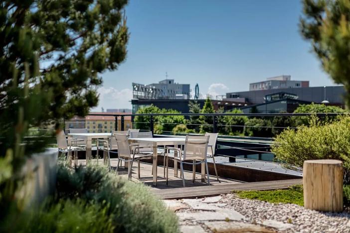 Pronájem kanceláře, Praha - Michle, Vyskočilova, 599 m2