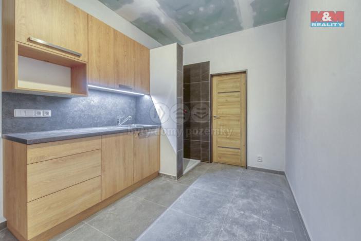 Pronájem kanceláře, Kralovice, Alšova, 179 m2