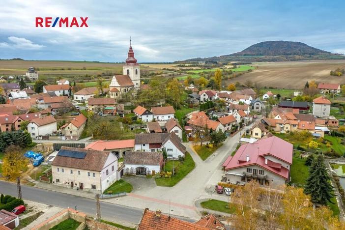 Prodej rodinného domu, Kostomlaty pod Řípem, 224 m2