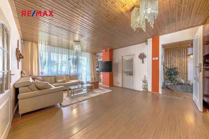 Prodej rodinného domu, Praha - Dolní Počernice, Novozámecká, 231 m2