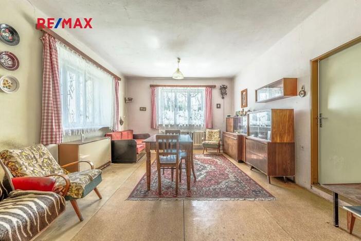 Prodej rodinného domu, Dobrovice, 180 m2