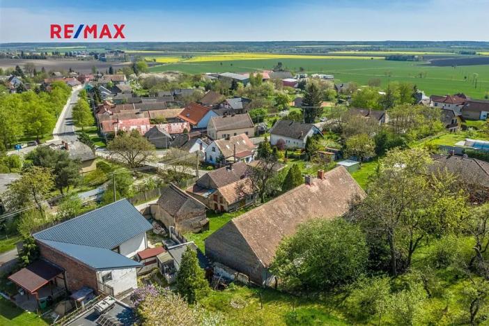 Prodej rodinného domu, Dobrovice, 180 m2