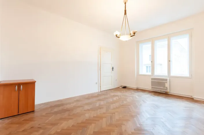 Pronájem bytu 2+1, Praha - Žižkov, Křišťanova, 56 m2