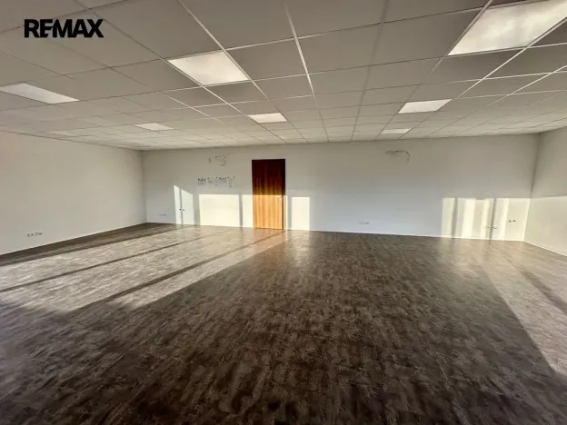 Pronájem obchodního prostoru, Velká Bíteš, 88 m2