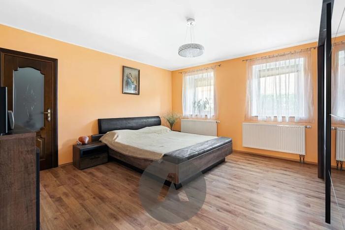 Prodej vícegeneračního domu, Šumice, 403 m2