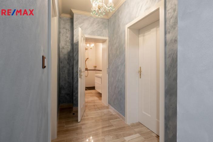 Prodej rodinného domu, Jenišov, Pod Vrchem, 483 m2