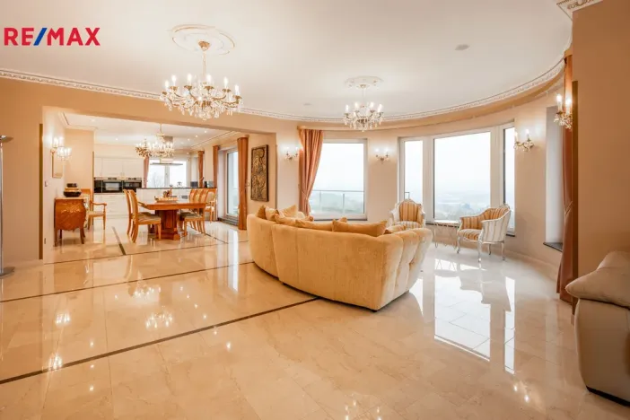 Prodej rodinného domu, Jenišov, Pod Vrchem, 483 m2