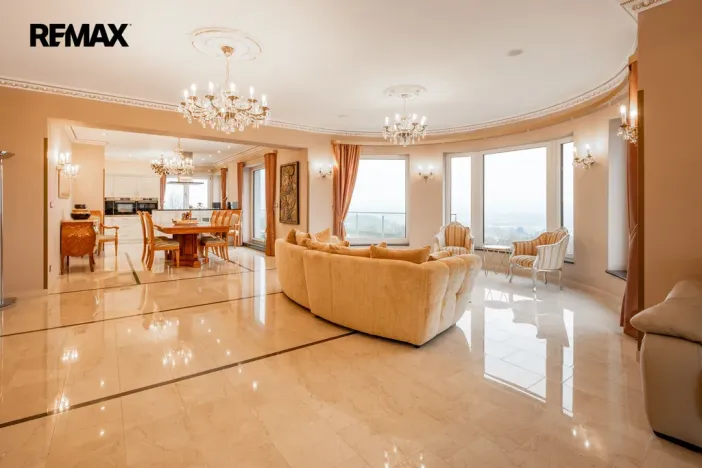 Prodej rodinného domu, Jenišov, Pod Vrchem, 483 m2