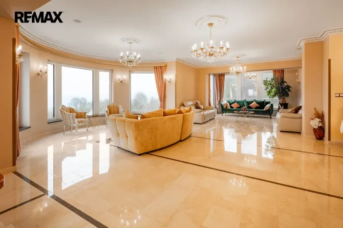 Prodej rodinného domu, Jenišov, Pod Vrchem, 483 m2