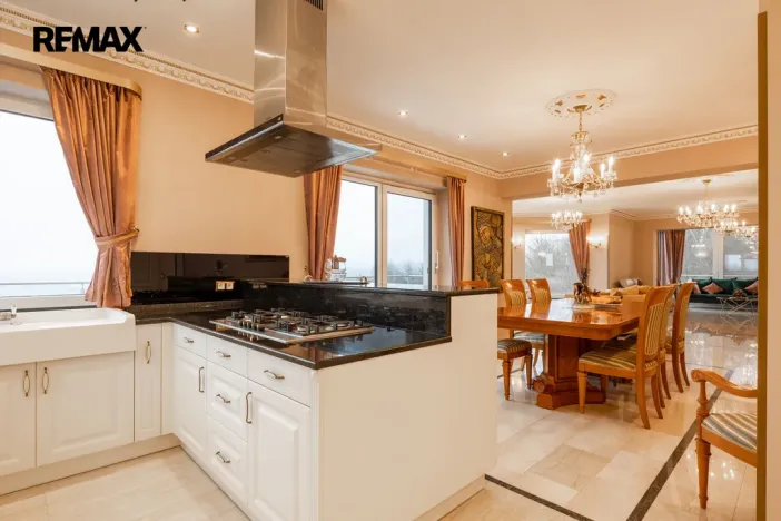 Prodej rodinného domu, Jenišov, Pod Vrchem, 483 m2