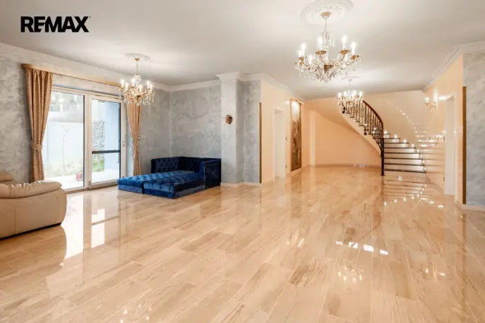 Prodej rodinného domu, Jenišov, Pod Vrchem, 483 m2