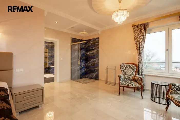 Prodej rodinného domu, Jenišov, Pod Vrchem, 483 m2