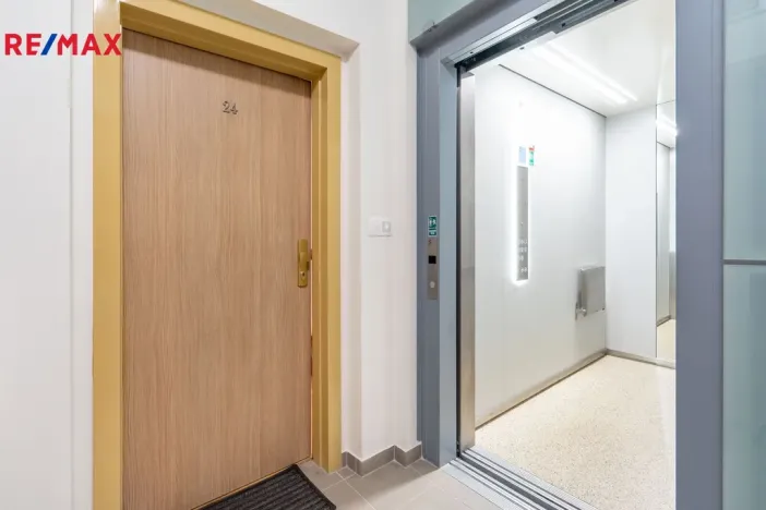 Prodej bytu 6+kk a větší, Karlovy Vary, Svahová, 537 m2