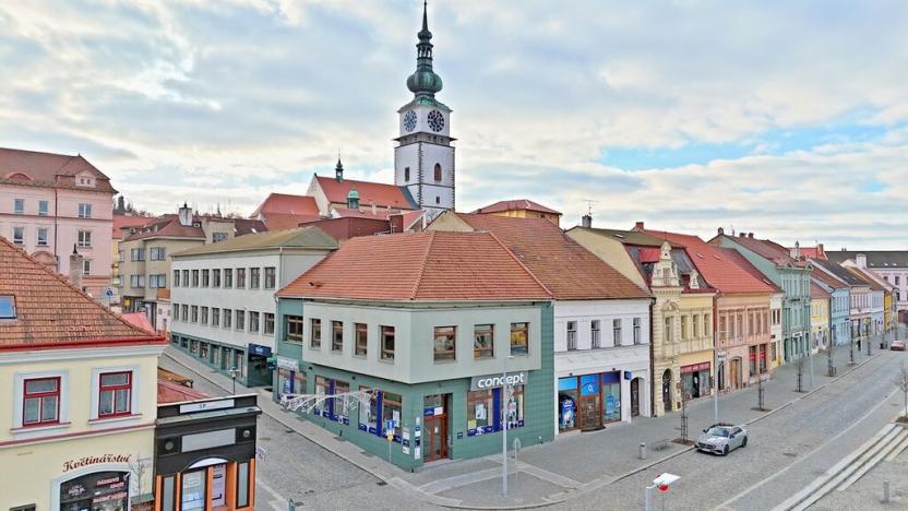 Pronájem obchodního prostoru, Třebíč, Karlovo nám., 183 m2