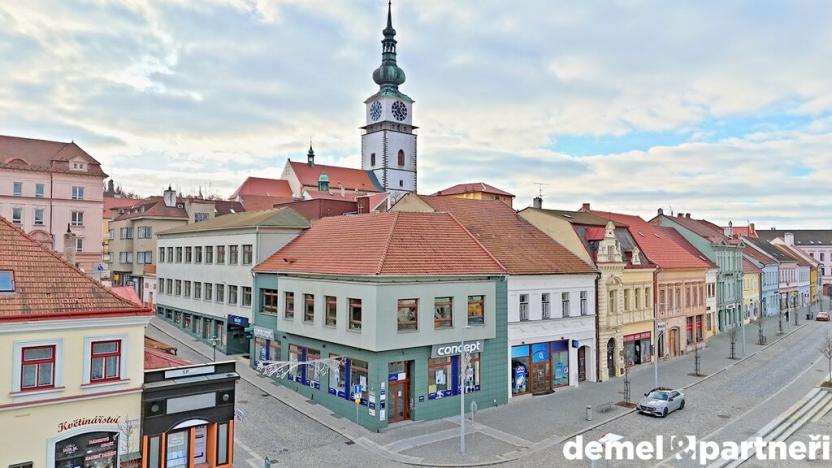 Pronájem obchodního prostoru, Třebíč, Karlovo nám., 183 m2