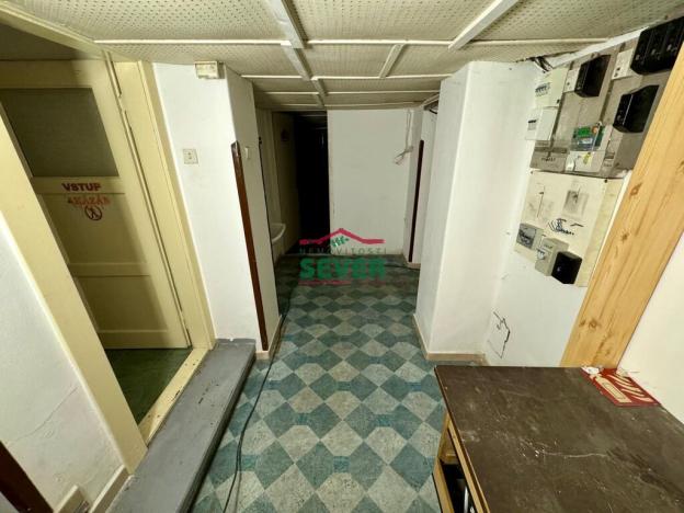 Prodej bytu 2+kk, Ústí nad Labem - Ústí nad Labem-centrum, Velká Hradební, 42 m2